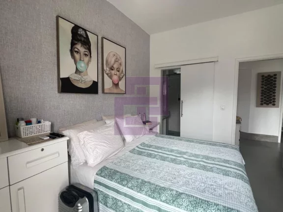 Imagem Apartamento Beira-Mar à Venda por R$ 748.000,00 – Vista para o Oceano na Praia das Pitangueiras, Guarujá