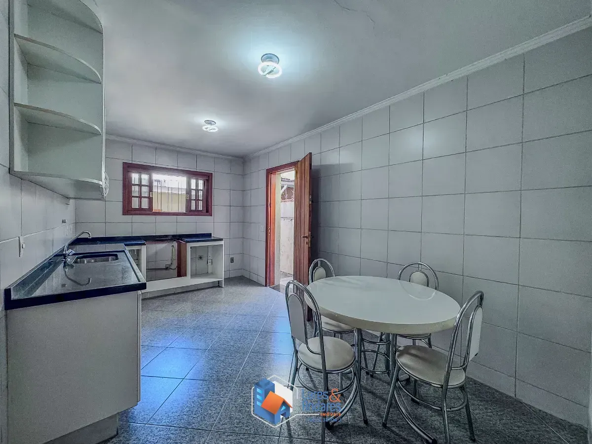 Imagem Casa para venda em Planalto Paulista com 3 quartos, sendo 1 suíte, 159m²