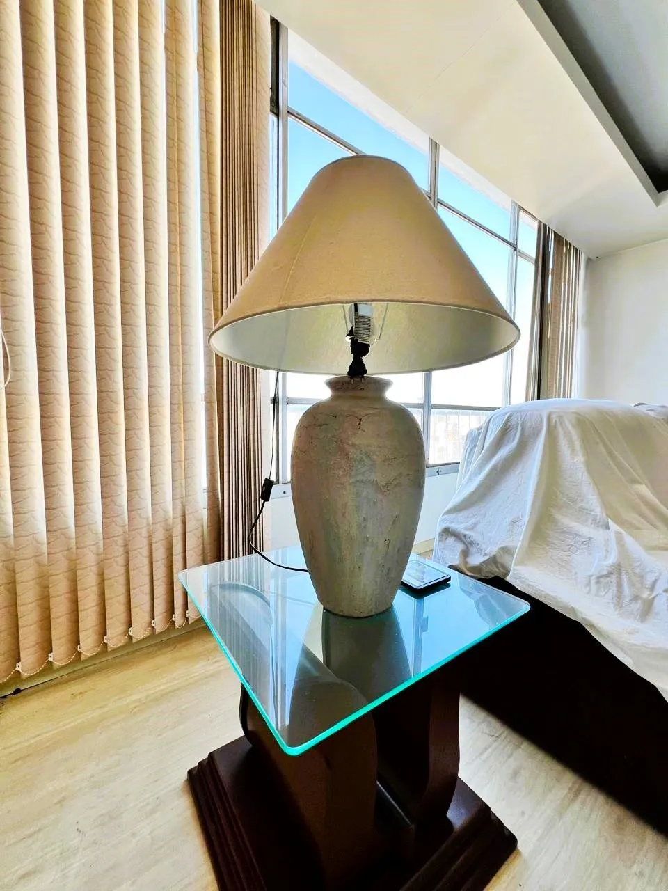 Imagem Excelente apartamento 3 dormitórios com vista para o Guaíba em frente a Santa Casa - Edif. Santa Tecla