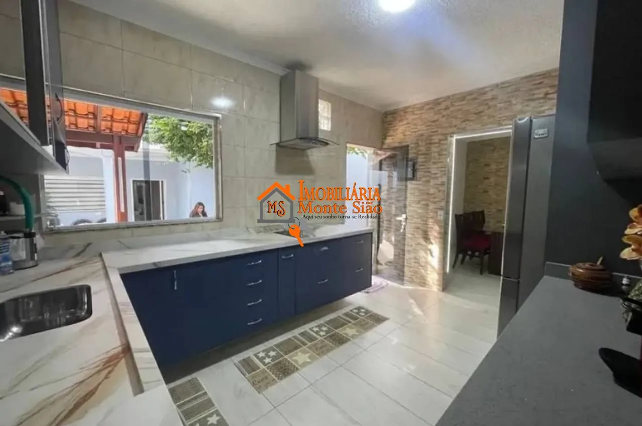 Imagem Sobrado com 3 dormitórios à venda, 302 m² por R$ 1.802.000,00 - Jardim Adriana - Guarulhos/SP