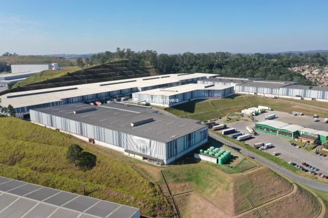 Imagem Galpão com 11.901m² em Embu das Artes.