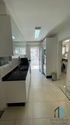 Imagem Apartamento MOBILIADO, 03 quartos c/suíte, 02 vagas no Água Verde em Curitiba PR