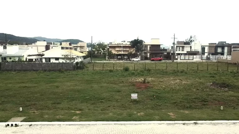 Imagem Terreno em Areias de Palhocinha, Garopaba-SC: Pronto para Construir sua Casa Ideal!