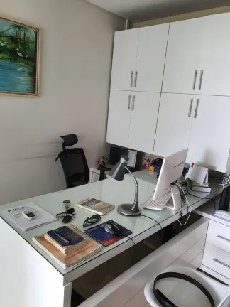 Imagem Apartamento com 5 Quartos à Venda, 340 m² em Jardim Renascença - São Luís