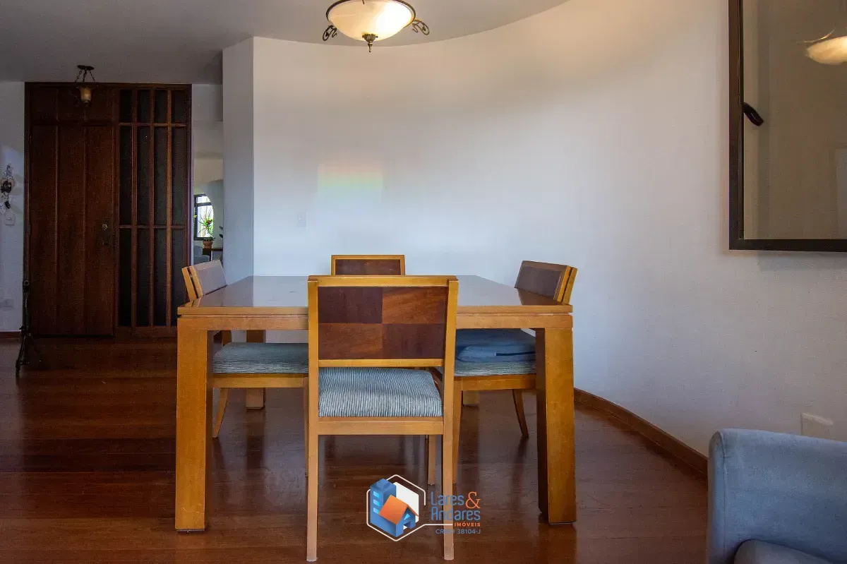 Imagem Apartamento para venda em Campo Belo com 4 quartos, sendo 2 suítes, 209m²