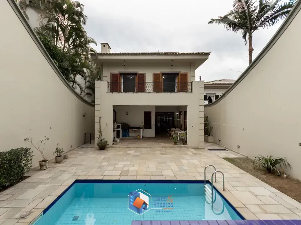 Imagem Sobrado para venda em Morumbi com 4 quartos, sendo 4 suítes, 600m²