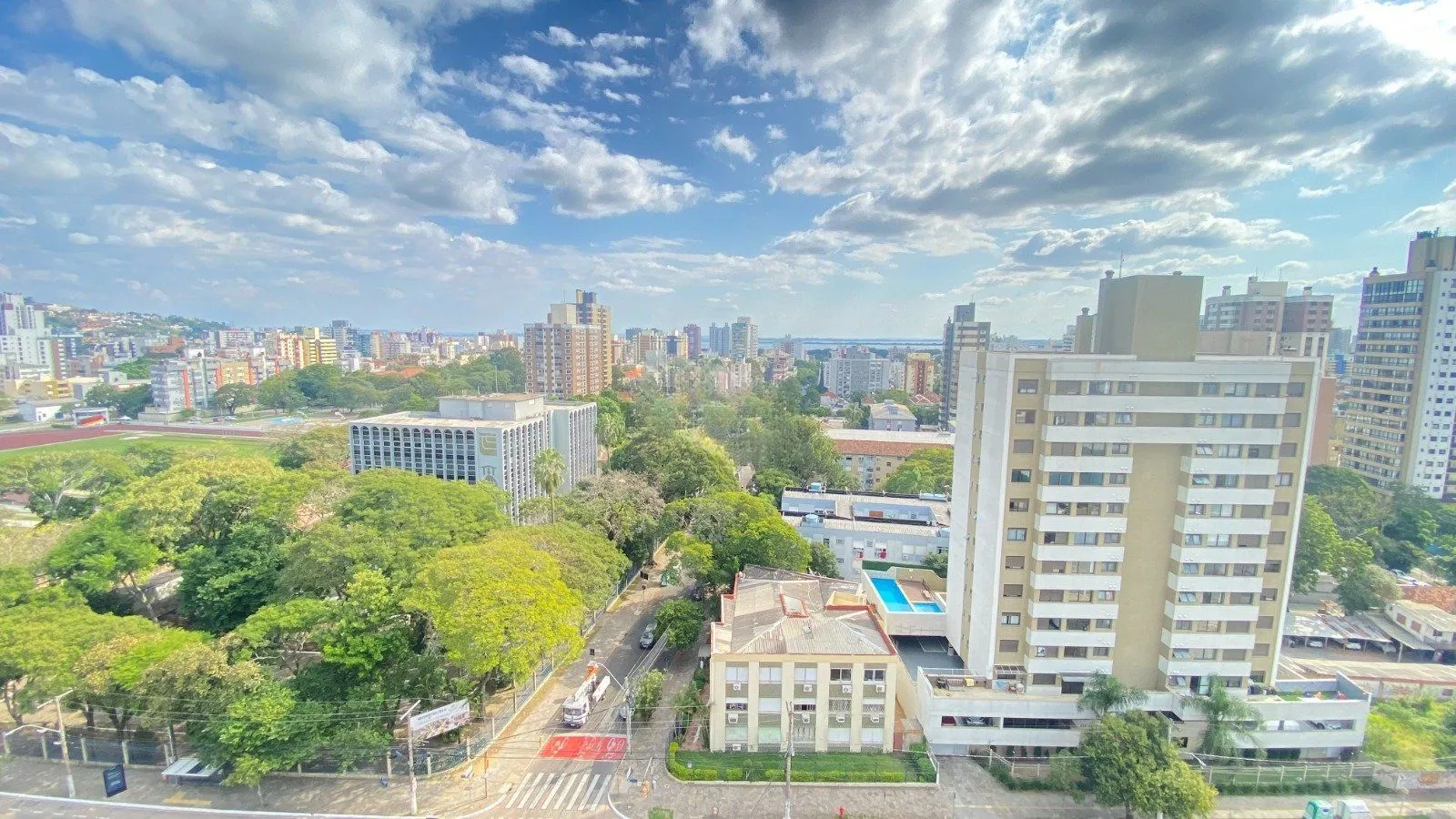 Imagem Apartamento com 3 quartos, 2 vagas e 100.7m² - Rua Botafogo - Menino Deus, Porto Alegre