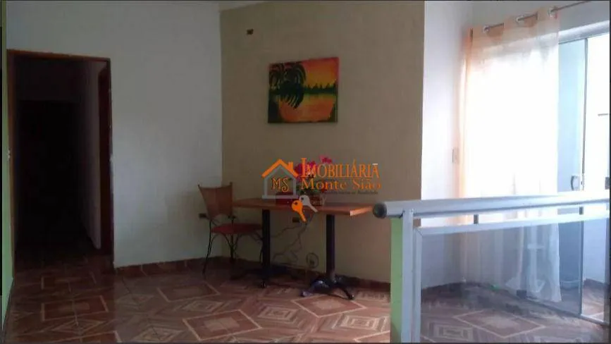 Imagem Sobrado com 3 dormitórios à venda, 200 m² por R$ 954.000,00 - Cidade Soberana - Guarulhos/SP