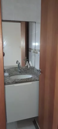 Imagem Casa Sobreposta com 03 quartos (01 suíte) - Lavabo- Varanda Gourmet - Bairro Campo Grande