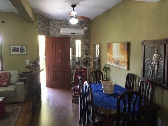 Imagem Casa para Venda - 140m², 3 dormitórios, 2 vagas - Hípica