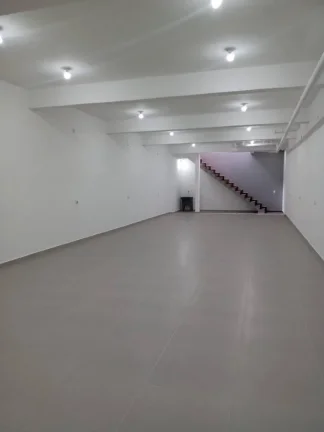 Imagem Alugo Salão Comercial com subsolo NOVO!