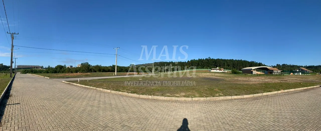 Imagem Excelente terreno em condomínio fechado no bairro Argentina em Criciúma/SC