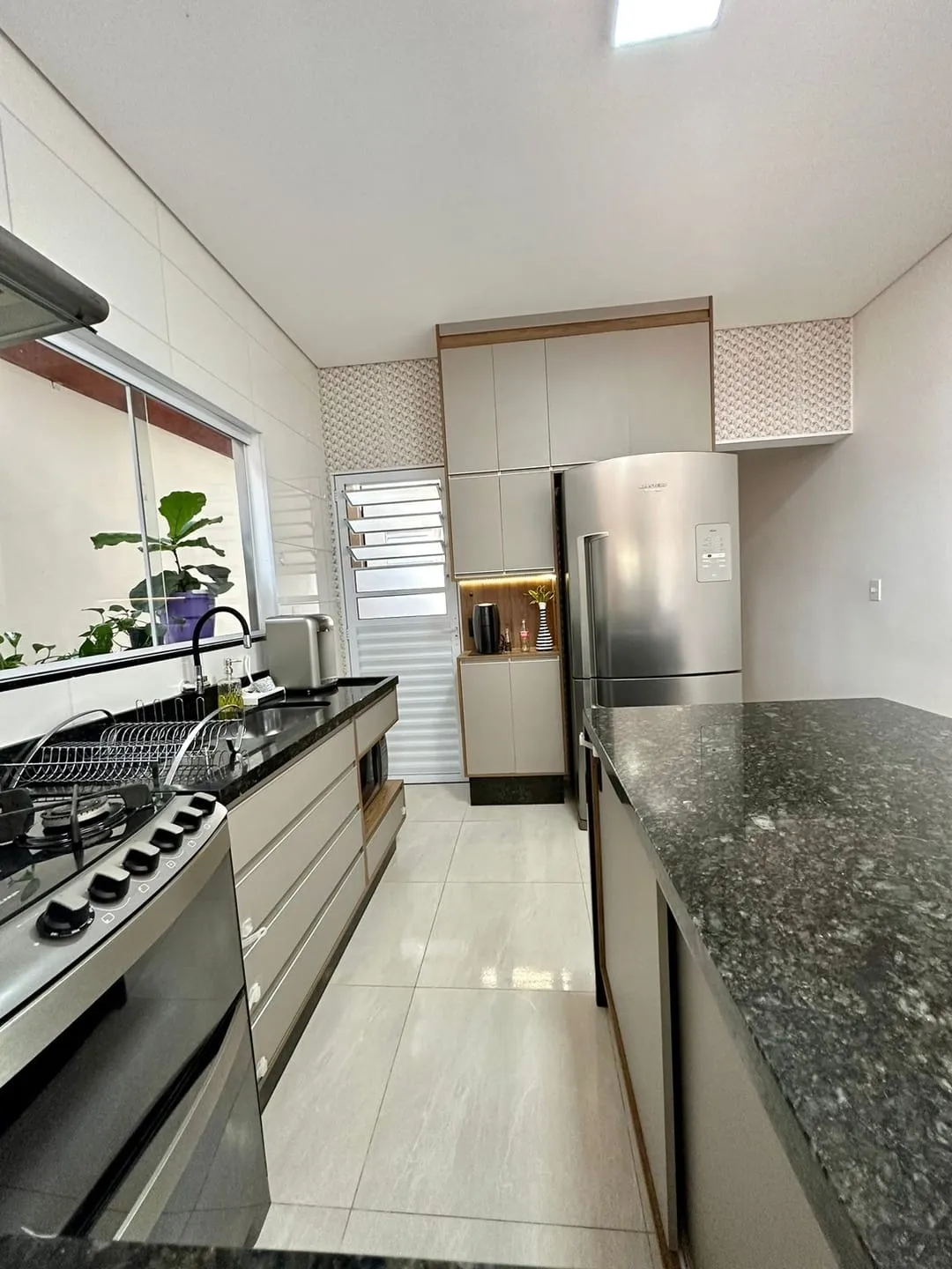 Imagem Casa à venda 2 Quartos, 1 Suite, 1 Vaga, 76M², Parque das Palmeiras, Pindamonhangaba - SP