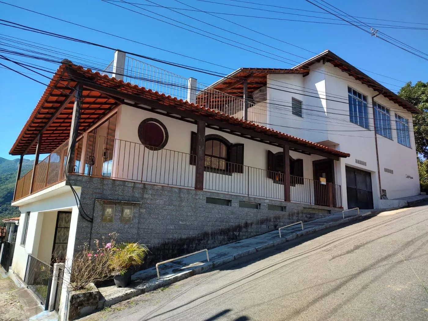 Foto do imóvel Casa para Venda em Petrópolis / RJ em Rua João Pedro Tesch