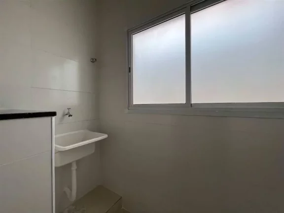 Imagem Casa com 2 dormitórios à venda, 51 m² por R$ 245.000 - Caiçara - Praia Grande/SP