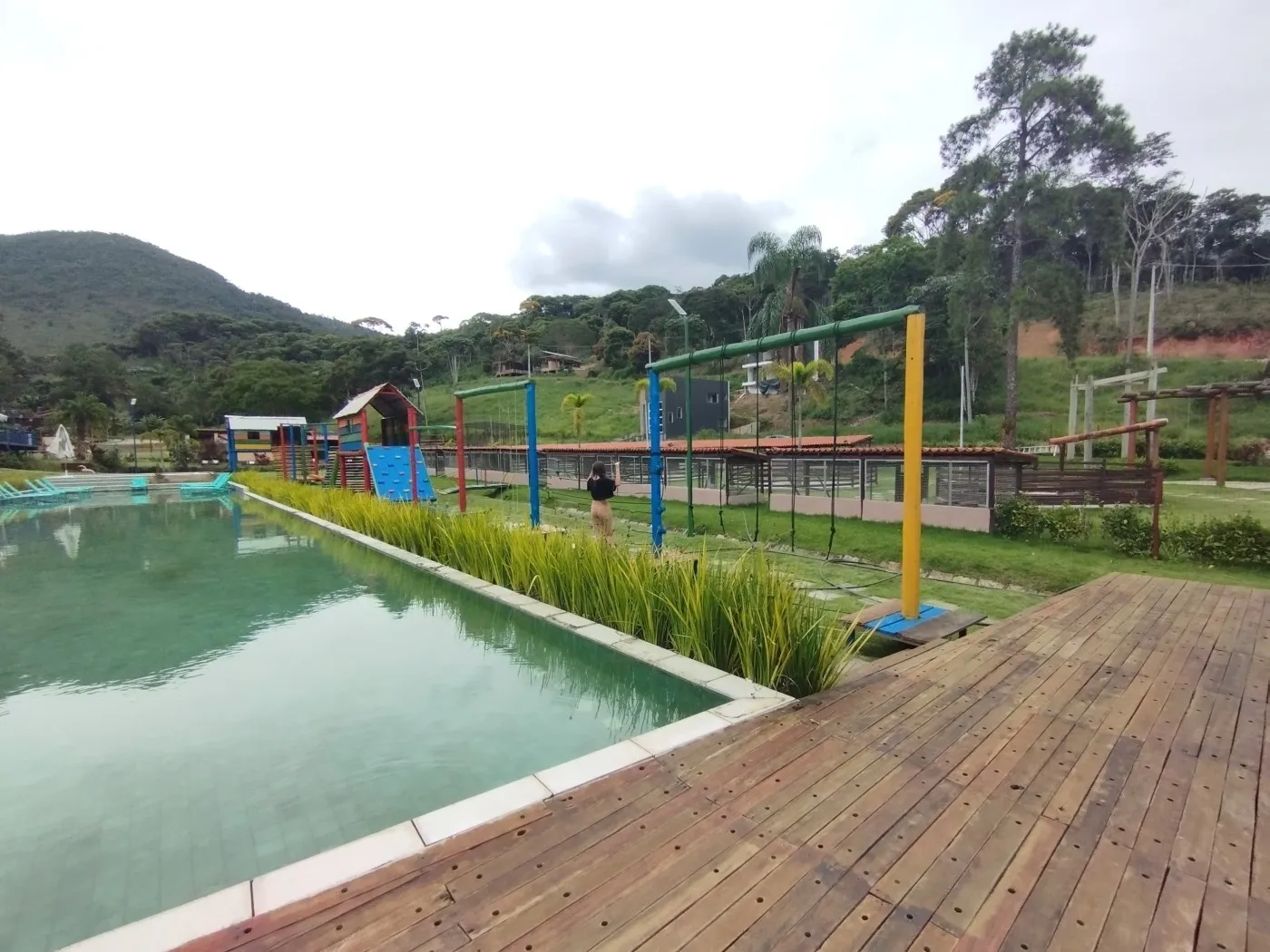 Imagem Terreno em Condomínio para Venda em Teresópolis / RJ no bairro Fazenda Alpina
