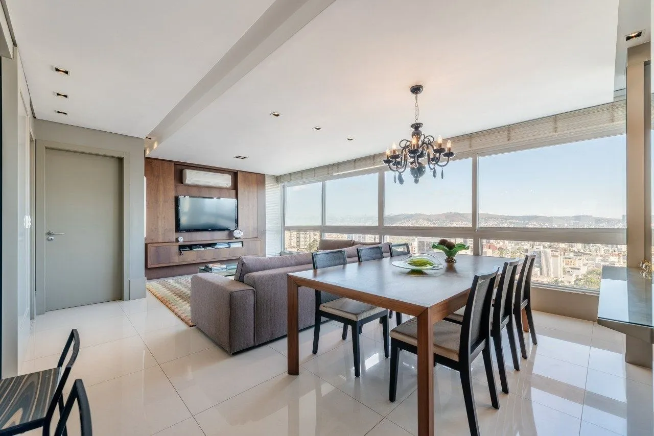 Imagem Apartamento 3 dormitórios, sendo 1 suíte e 2 vagas no Petropolis