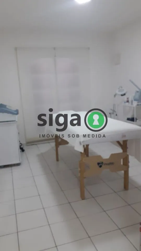 Imagem Casa com 200m², 5 Dormitórios e 3 Vagas para Quem Valoriza Espaço e Conforto.