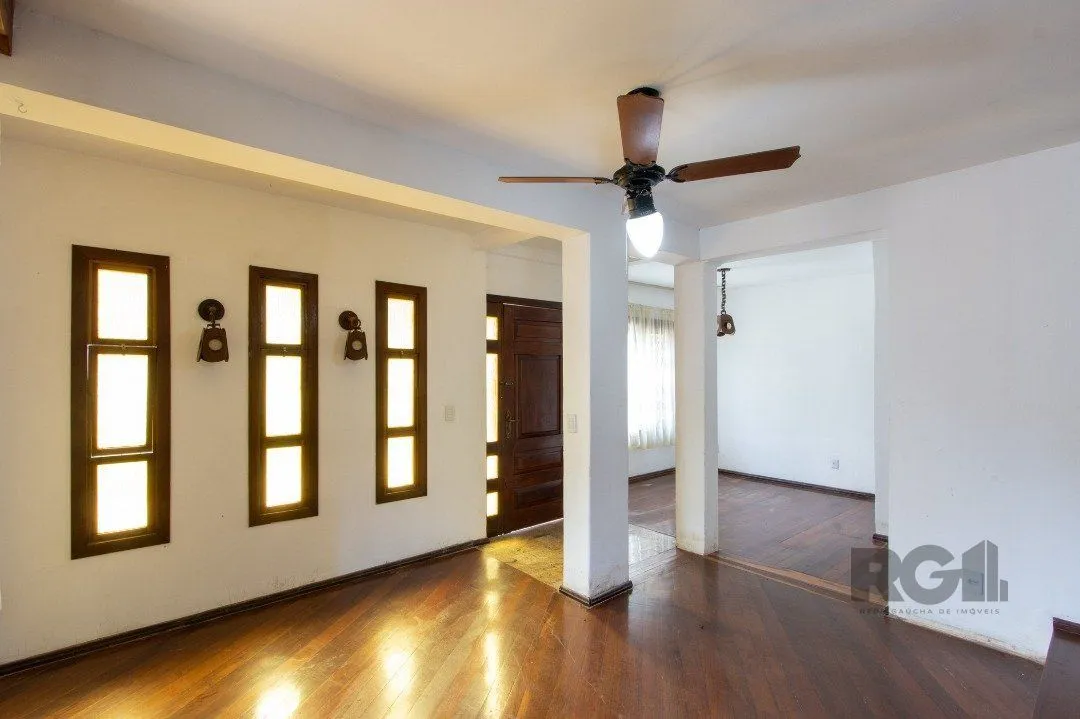Imagem Casa para Venda - 205.5m², 3 dormitórios, sendo 2 suites, 3 vagas - Vila Nova