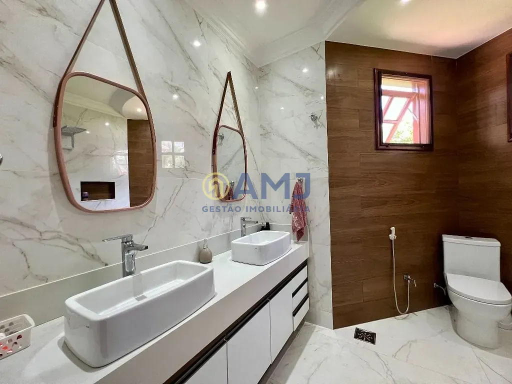 Imagem SOBRADO DE ALTO PADRÃO À VENDA | RESIDENCIAL ALTO DA BOA VISTA - SENADOR CANEDO/GO