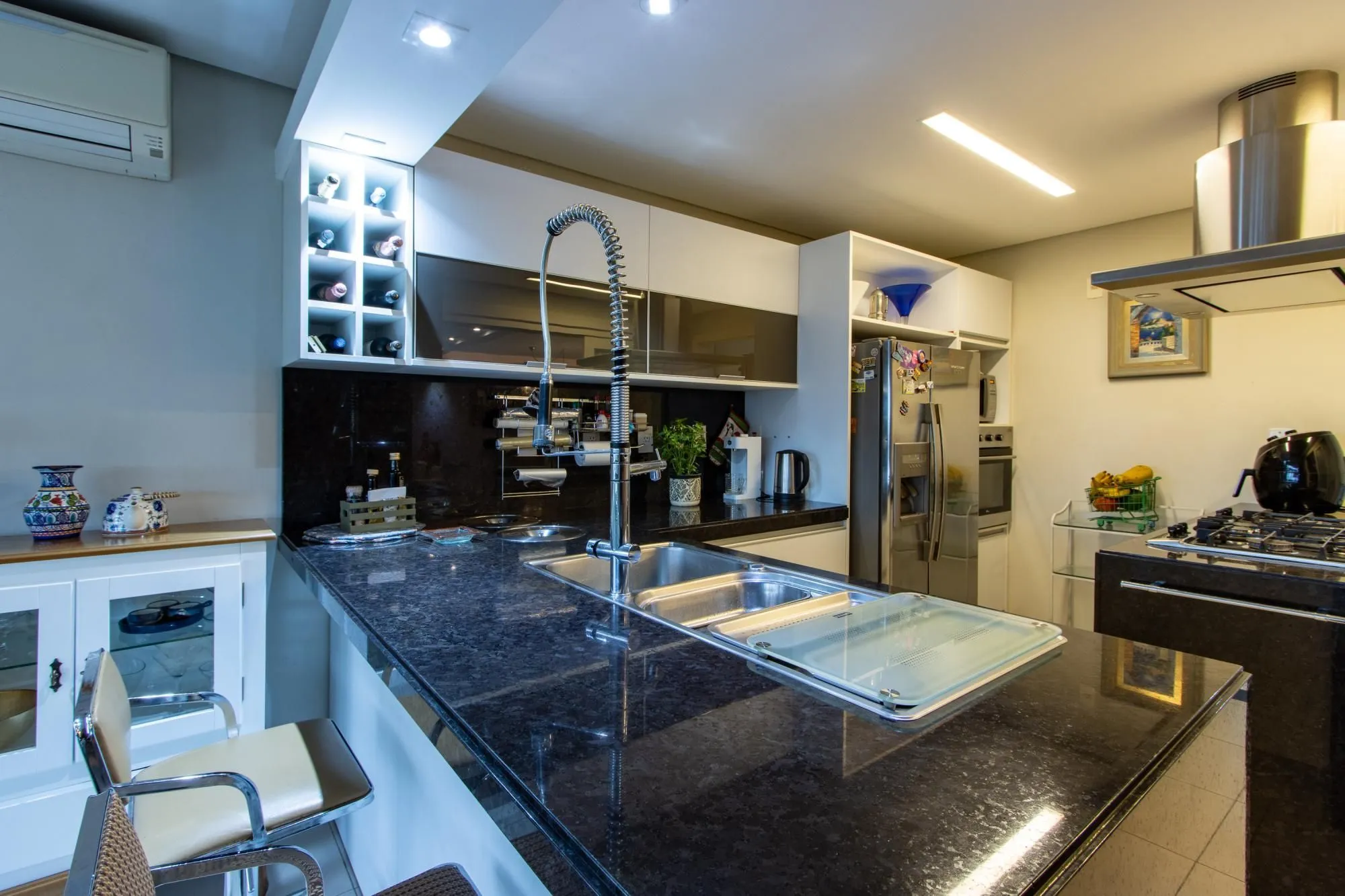 Imagem EXCELENTE APARTAMENTO COM VISTA LIVRE PARA O GUAÍBA!!