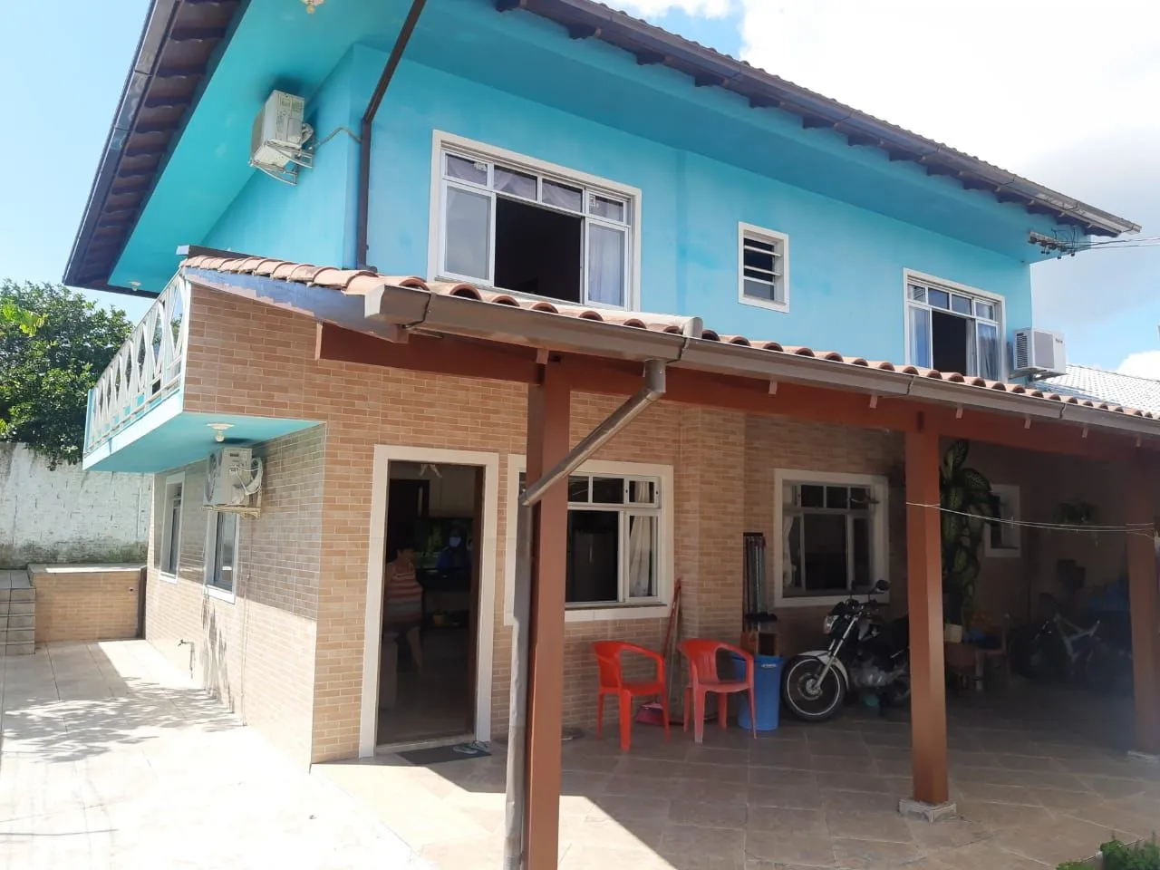 Imagem Grande Oportunidade - Casa Ampla e Recém Reformada em Localização Privilegiada