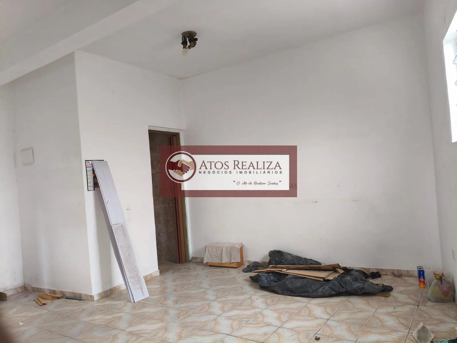 Imagem Sobrado à Venda em Rio Bonito-SP: 3 Dorms por R$ 240 Mil