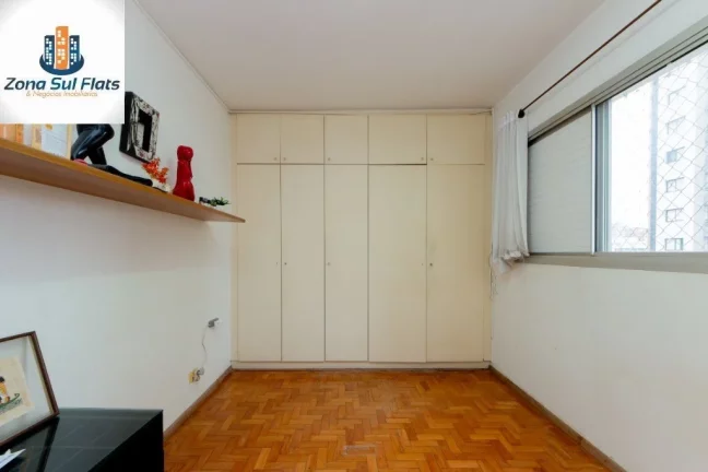 Imagem Apartamento à Venda em Pinheiros Com 3 Dormitórios Sendo 1 Suíte e 1 Vaga