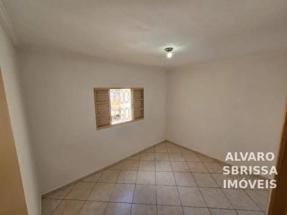 Imagem LOCAÇÃO OU VENDA- Casa com garagem e quintal - Jardim Aeroporto-Itu/SP