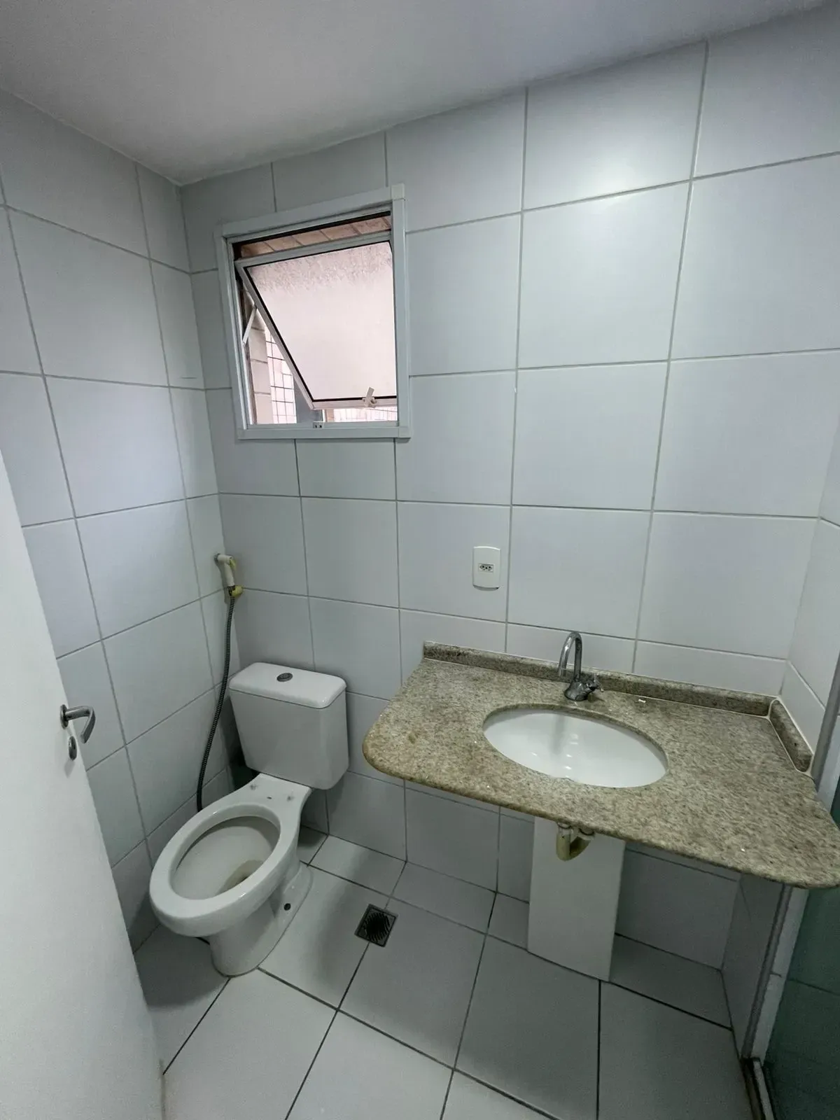 Imagem Apartamento com 3 Quartos à Venda, 74 m² em Calhau - São Luís