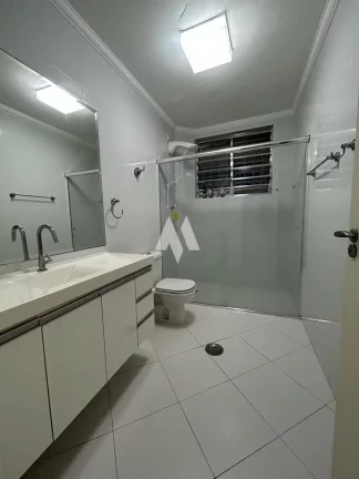 Imagem Sobreposta Térrea com 03 dormitórios sendo 01 suíte em Santos