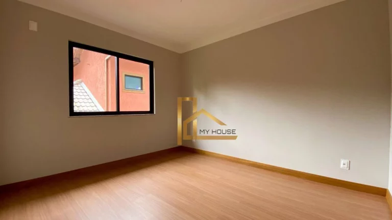 Imagem Casa 3 Quartos, 1 Suíte em Albuquerque, Teresópolis - Estilo e Conforto num verdadeiro Clube.