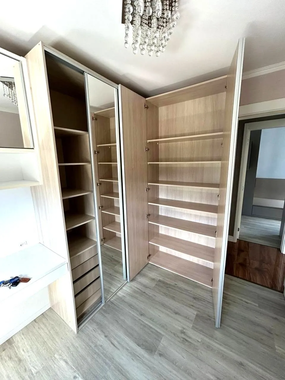 Imagem Apartamento no Sarandi de 3 dormitórios e 2 vagas