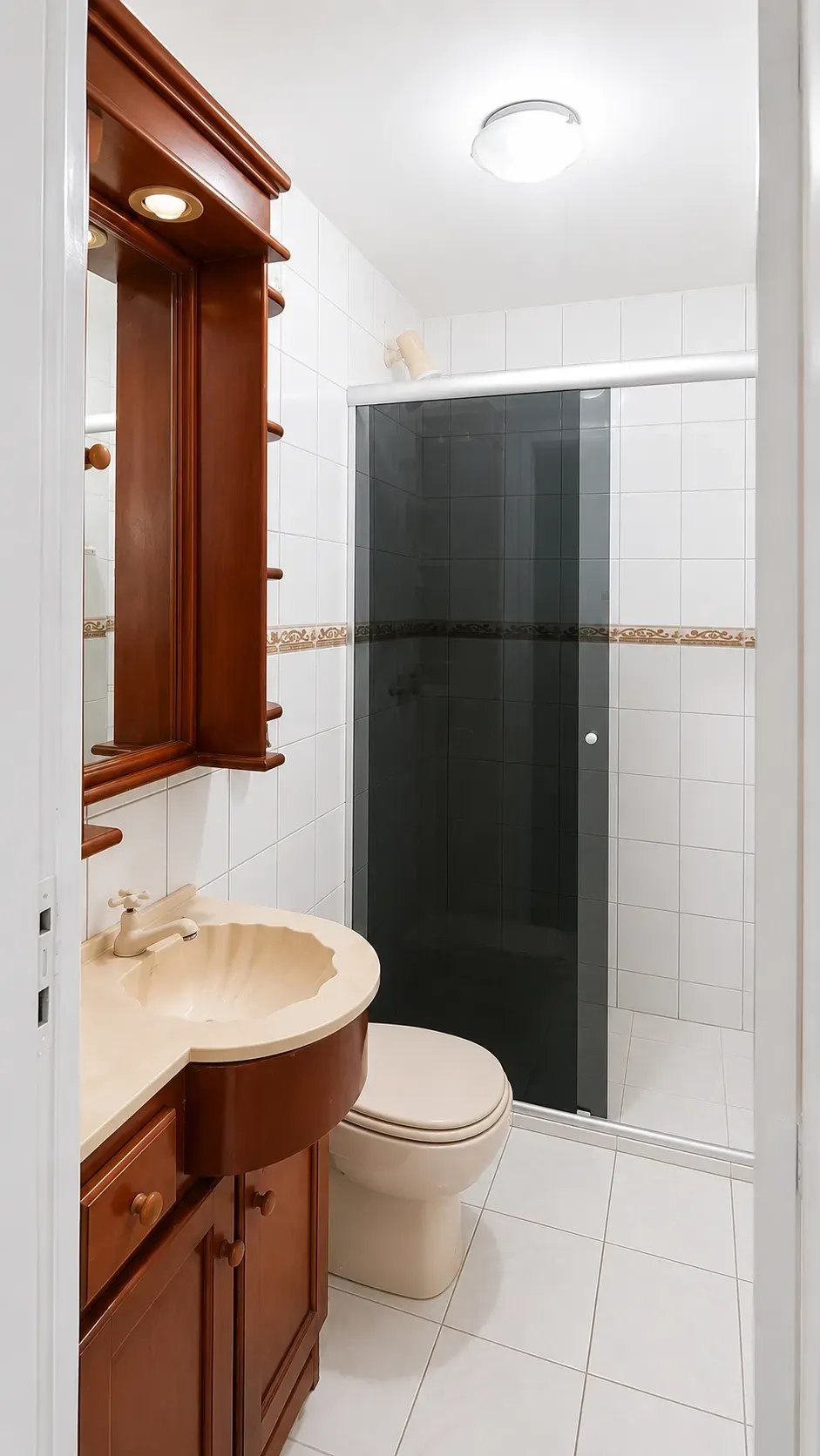 Imagem Apartamento com 2 Quartos à Venda, Locação ou Temporada, 87 m² em Centro - Florianópolis