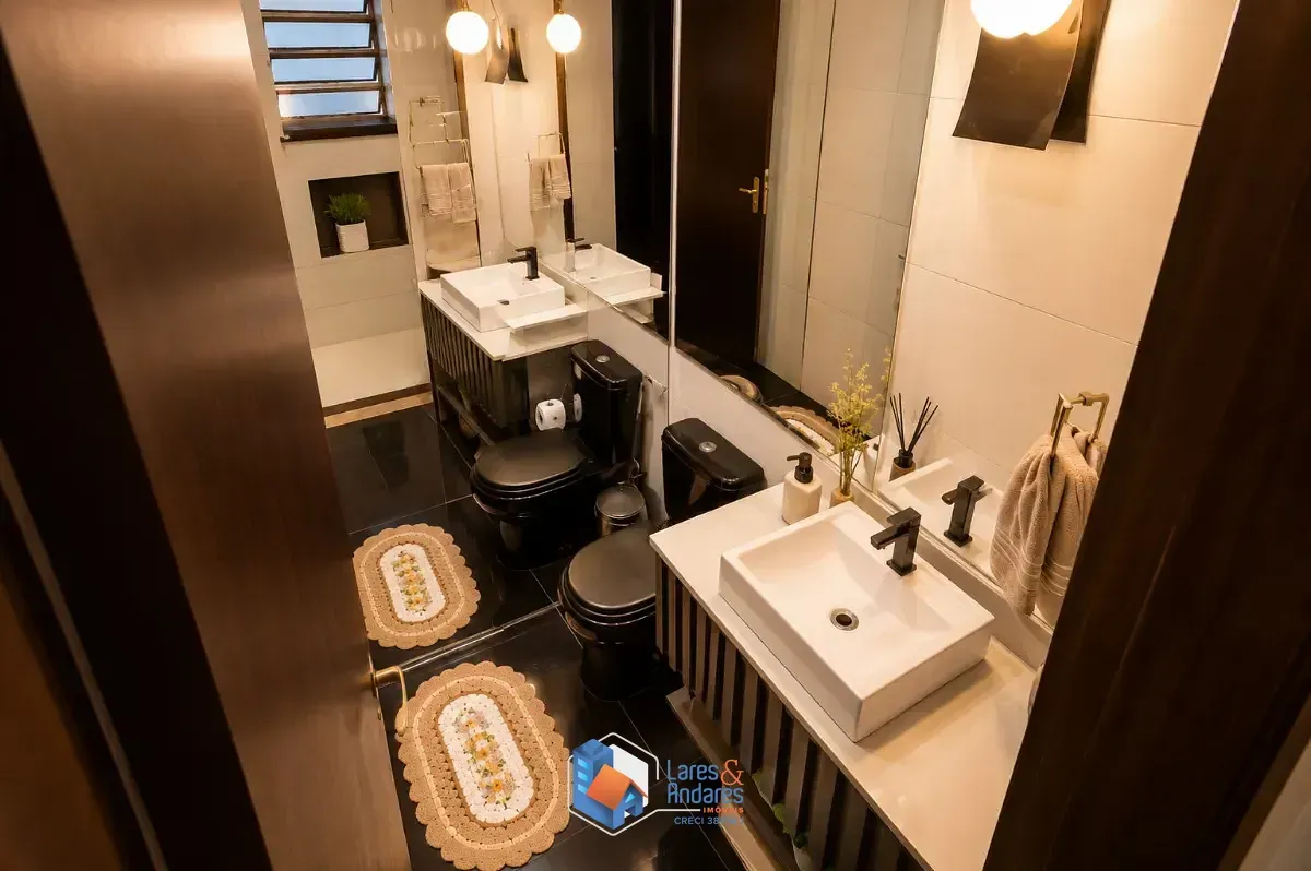 Imagem Sobrado para venda em Vila Guarani (Z Sul) com 4 quartos, sendo 1 suíte, 415m²