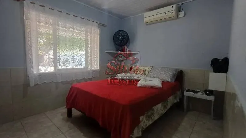 Imagem Casa 3 dormitórios a 400m do mar em Marisul