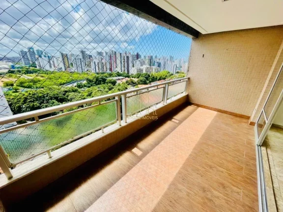 Foto do imóvel Apartamento amplo e bem localizado com quatro quartos e varanda a venda no Itaigara