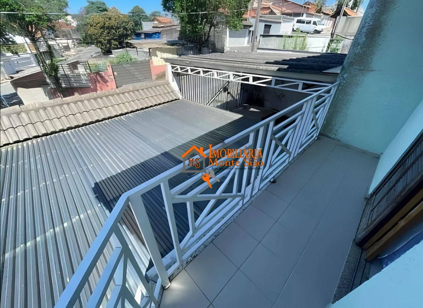 Imagem Sobrado com 3 dormitórios à venda, 120 m² por R$ 670.000,00 - Centro - Arujá/SP