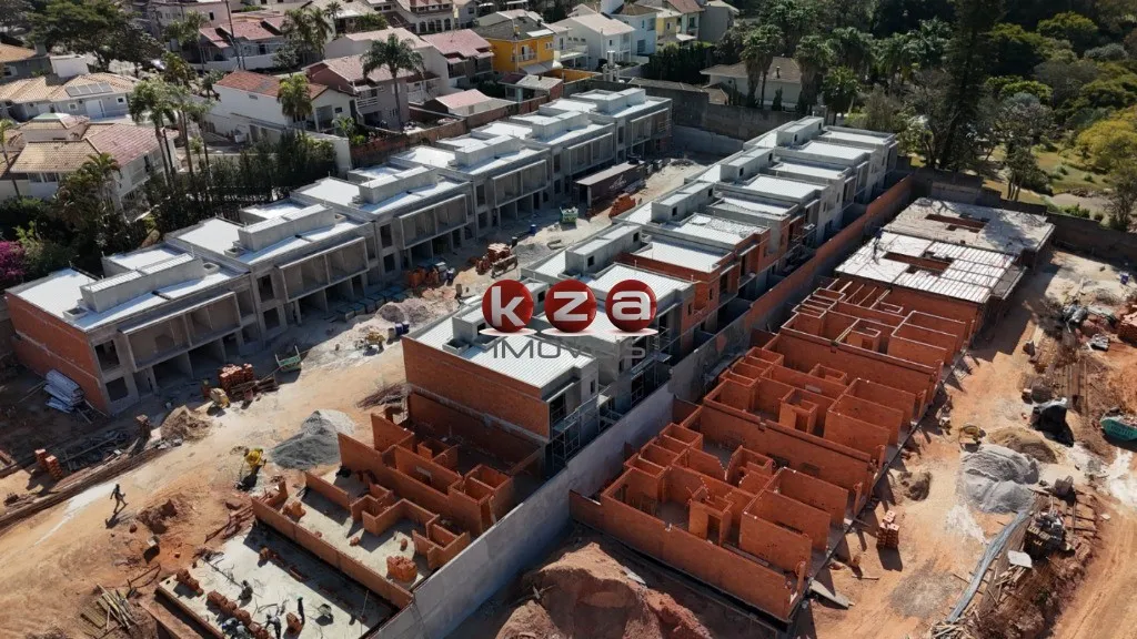 Imagem Espetacular casa em condomínio à venda em Valinhos-SP, Chácaras Silvânia: 9 quartos, 3 suítes, 1 sala, 4 banheiros, 3 vagas, 154m²!