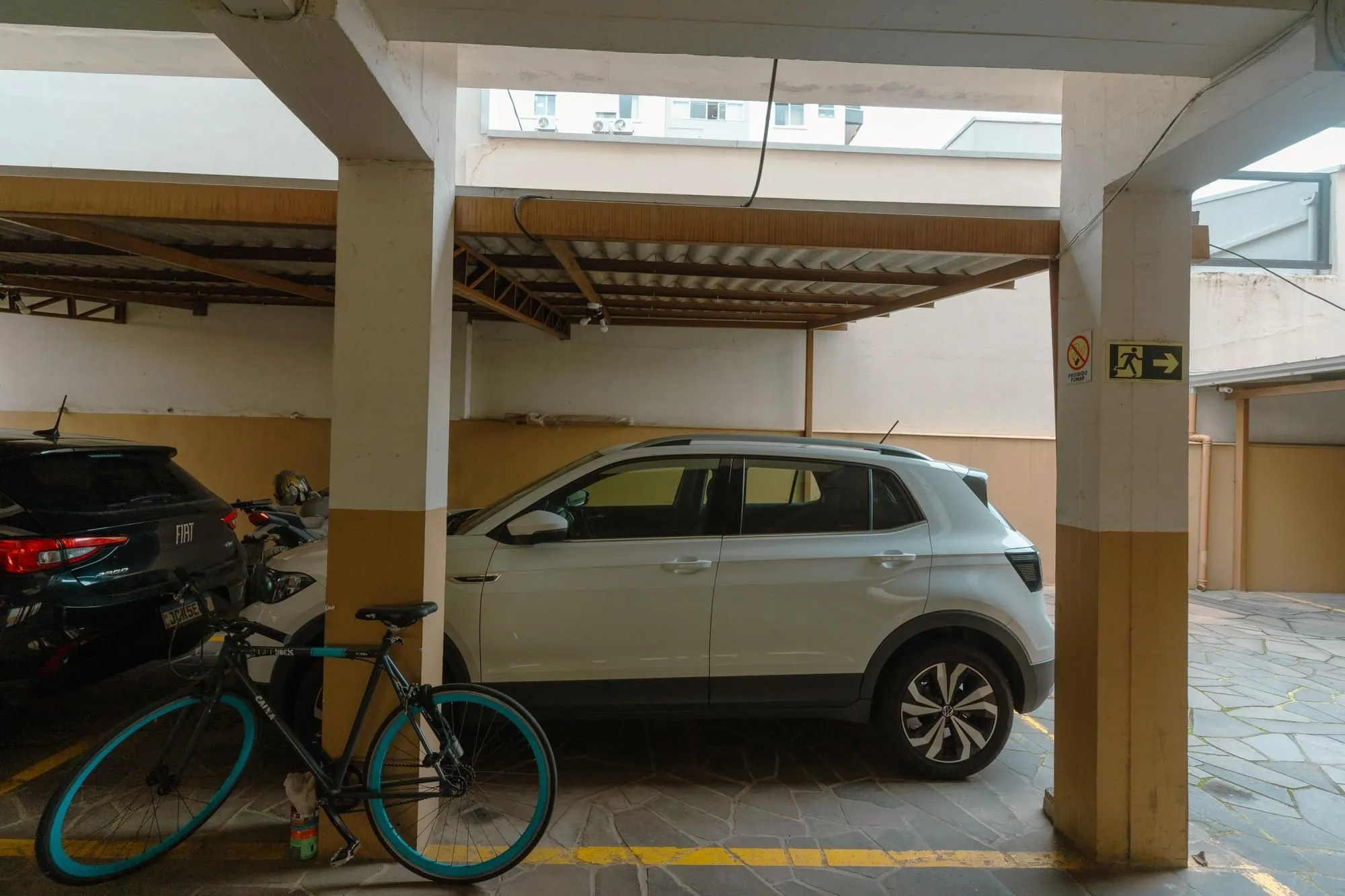 Imagem Apartamento de 2 dormitorios à venda em Higienópolis, Porto Alegre.