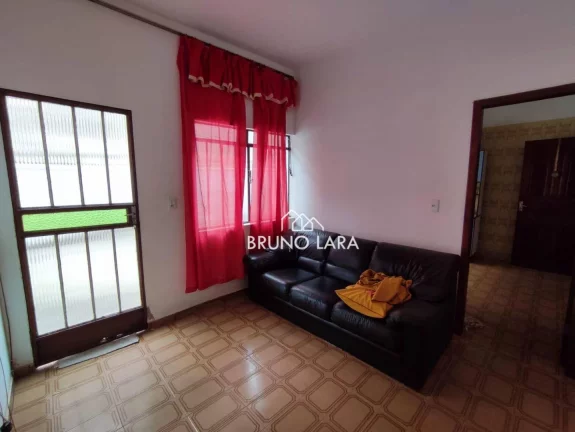 Imagem Casa com 3 dormitórios para alugar, 120 m² por R$ 4.000,00/mês - Centro - Igarapé/MG