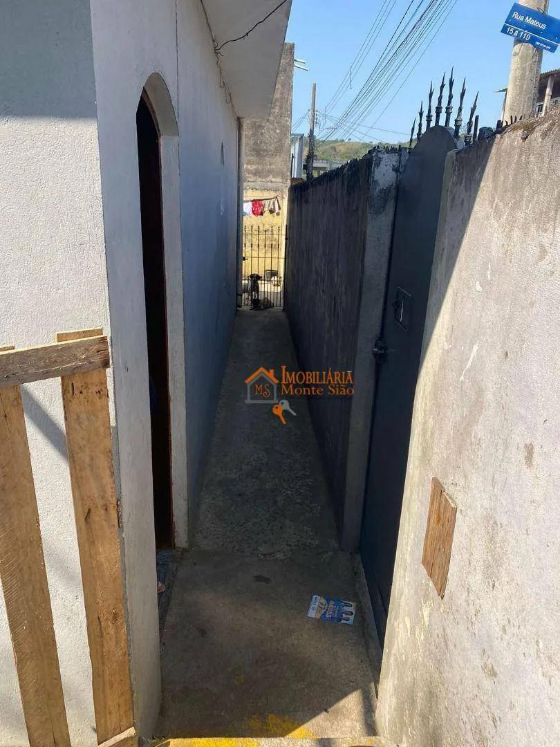 Imagem Casa com 2 dormitórios à venda, 160 m² por R$ 298.000,00 - Cidade Soberana - Guarulhos/SP