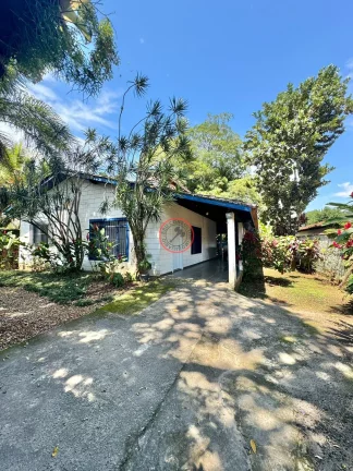 Imagem CASA CHARMOSA ;BOISSUCANGA,2 DORMITÓRIOS,SALA AMPLA,AVARANDADA,EDICULA COM QUARTO AMPLO E BANHEIRO, ARVORES FRUTIFERAS EM 581 MT2
