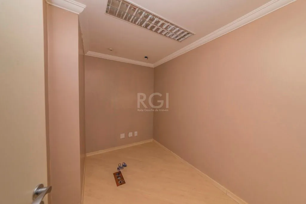 Imagem Conjunto Comercial de 129,57m2 nas Três Figueiras para comprar