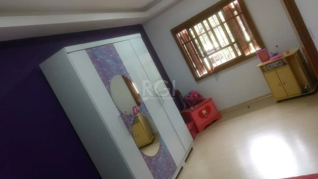 Imagem Casa para Venda - 180m², 3 dormitórios, Jardim Iolanda