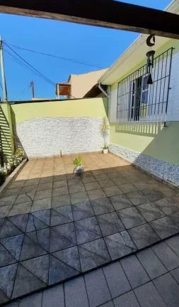 Imagem Casa Térrea - Vila Liviero - 2 Dormitórios - 3 vagas - 170mts