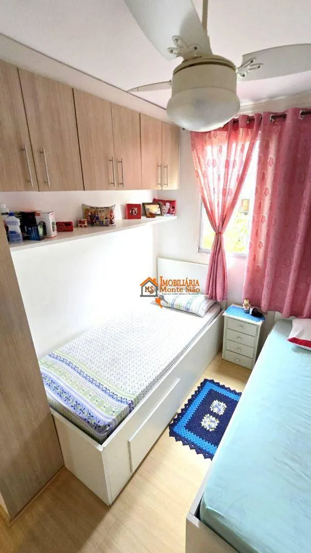 Imagem Apartamento com 2 dormitórios à venda, 47 m² por R$ 279.900,00 - Água Chata - Guarulhos/SP