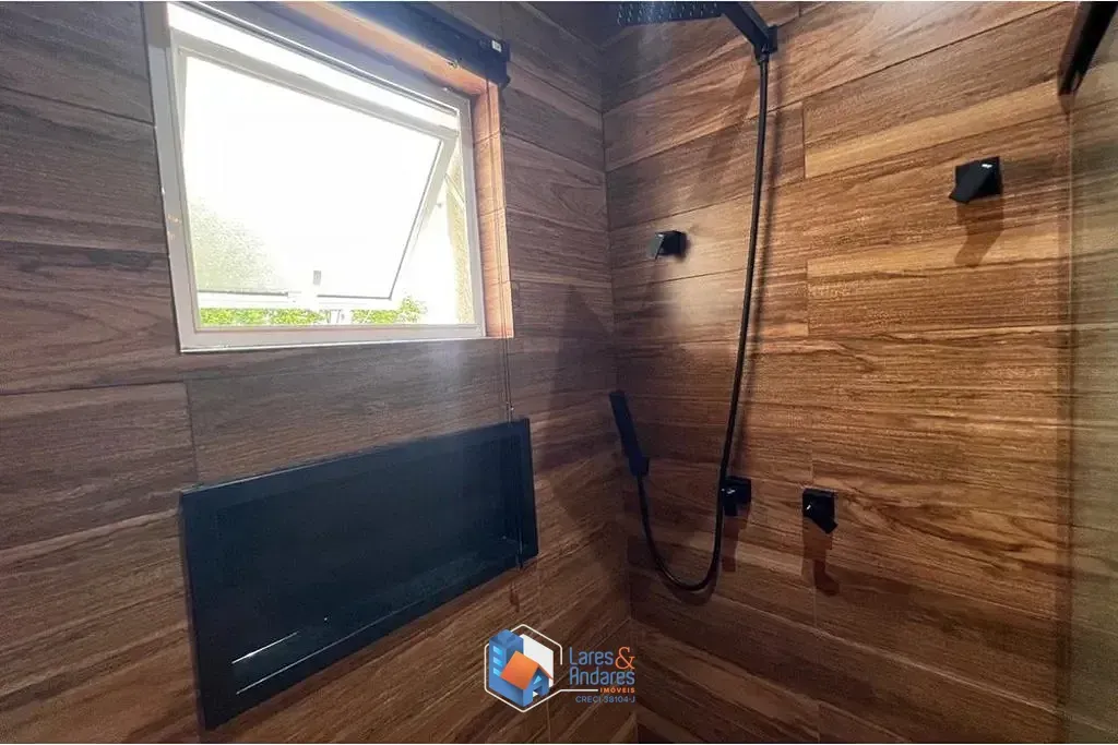 Imagem Casa em Condomínio à venda 3 Quartos 3 Suites 4 Vagas 229M² Jardim Londrina São Paulo - SP