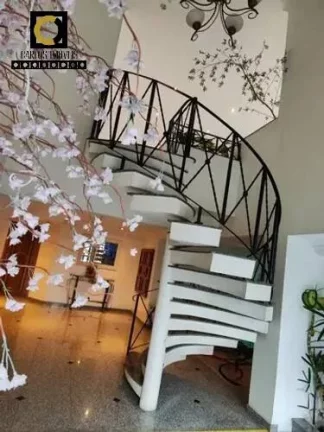 Imagem Apartamento com 96m² e garagem fechada a venda na Ponta da Praia