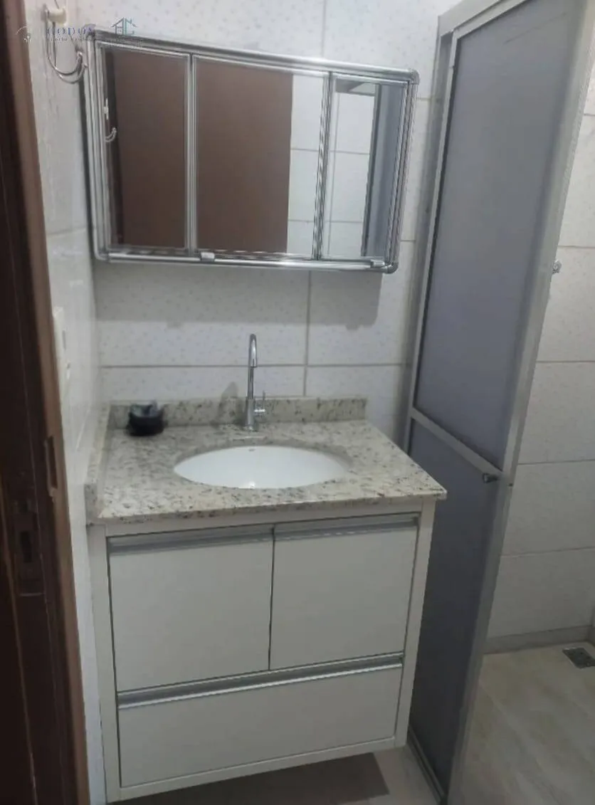Imagem Casa 3 quartos com excelente localização central - segurança e praticidade.